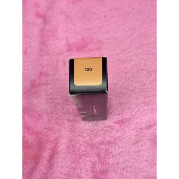 Fenty Beauty Pro Filt'r Soft Matte Longwear Foundation Shade 120 Light Neutral - Picture 2 of 3